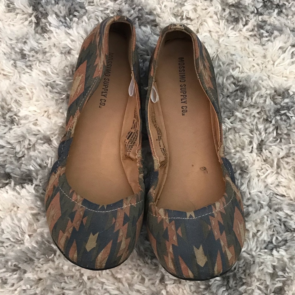 Multicolored Flats